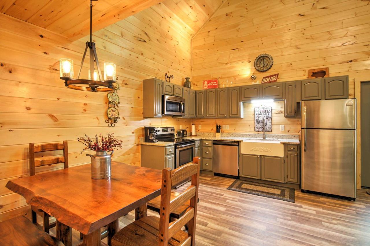 Gatlinburg Cabin With Hot Tub 5 Mi To Downtown ภายนอก รูปภาพ